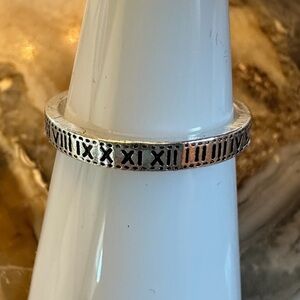 3211 Roman Numeral Silver Band Ring